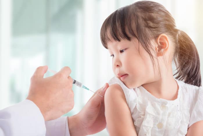 očkování a imunizace a očkování
