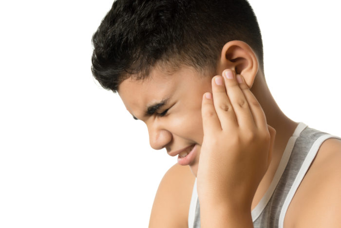účinek infekce středního ucha