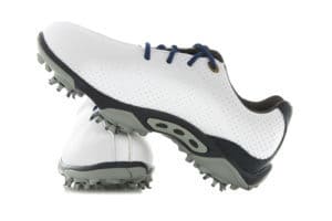 vyberte golfovou obuv