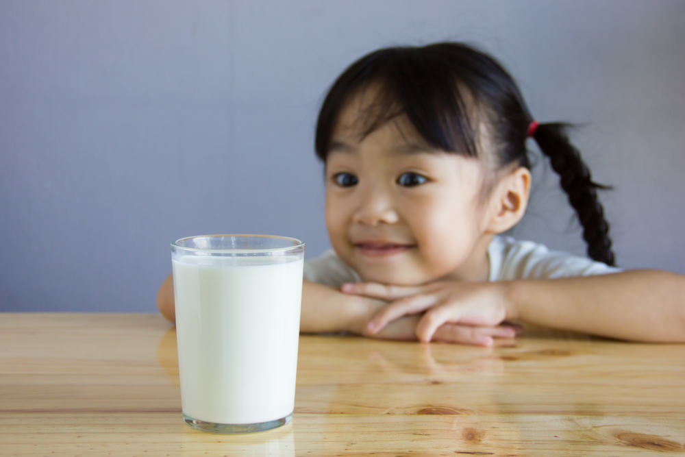 Alternativní mléko pro děti s alergií na kravské mléko